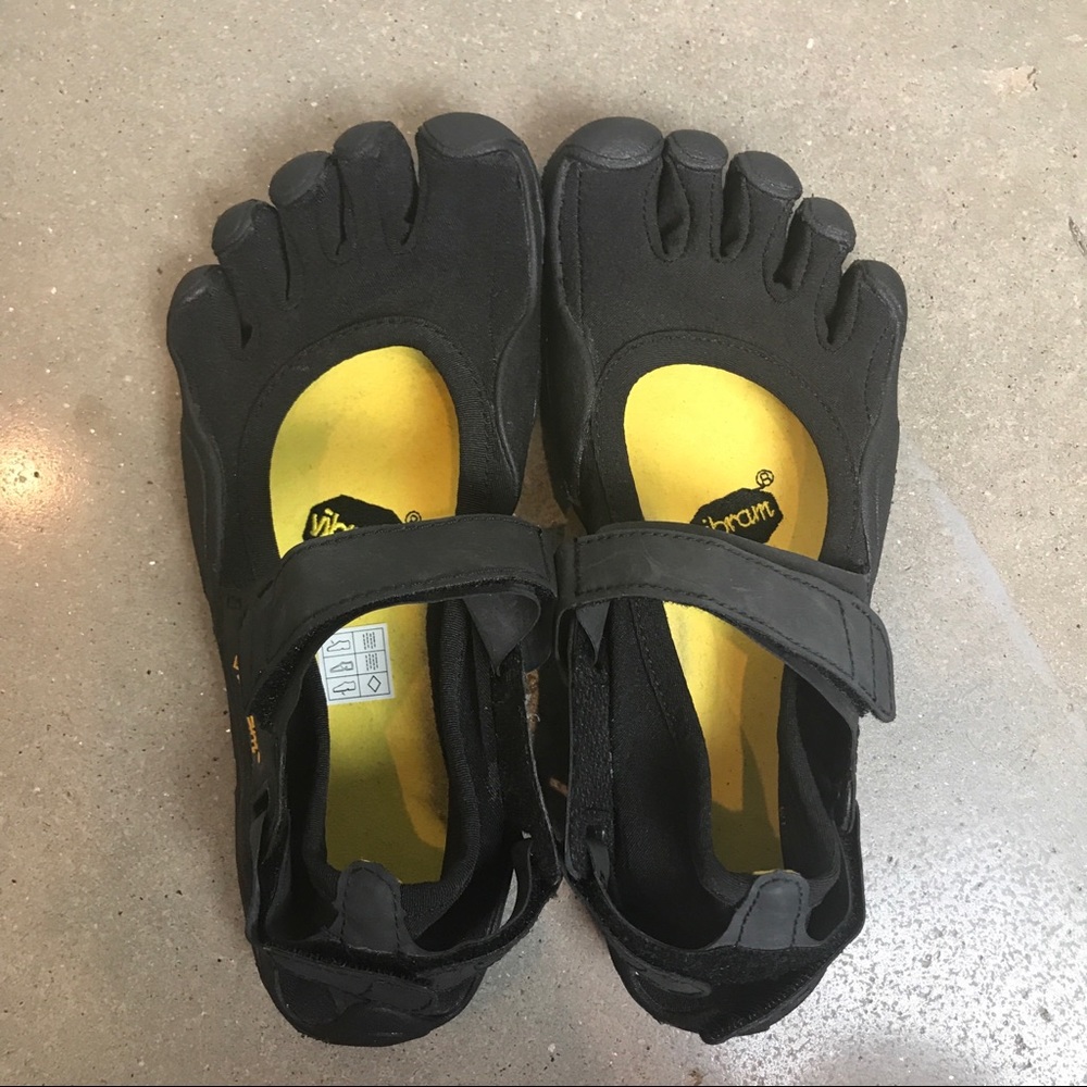 Vibram Fivefingers size 37